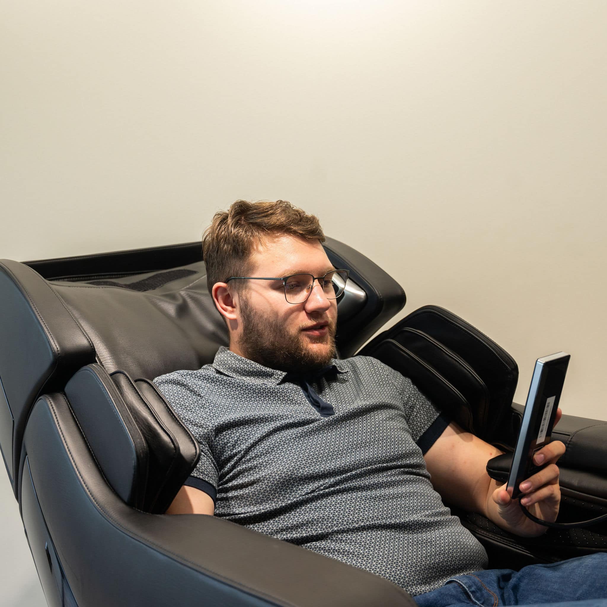 Borealis Ultra Plus 3D puldi ergonoomiline kuju, mis sobib mugavalt kätte