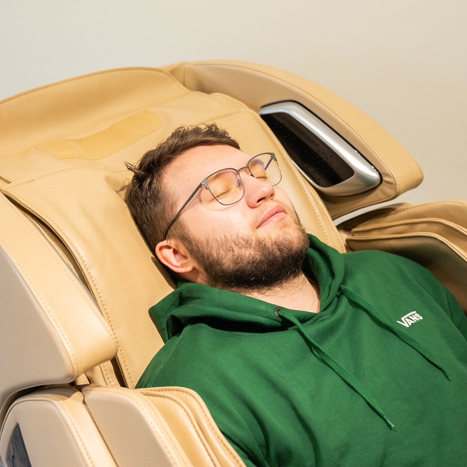 Borealis Ultra Plus 3D massaažitool sisseehitatud kõlaritega, Bluetooth-ühendus aktiivne